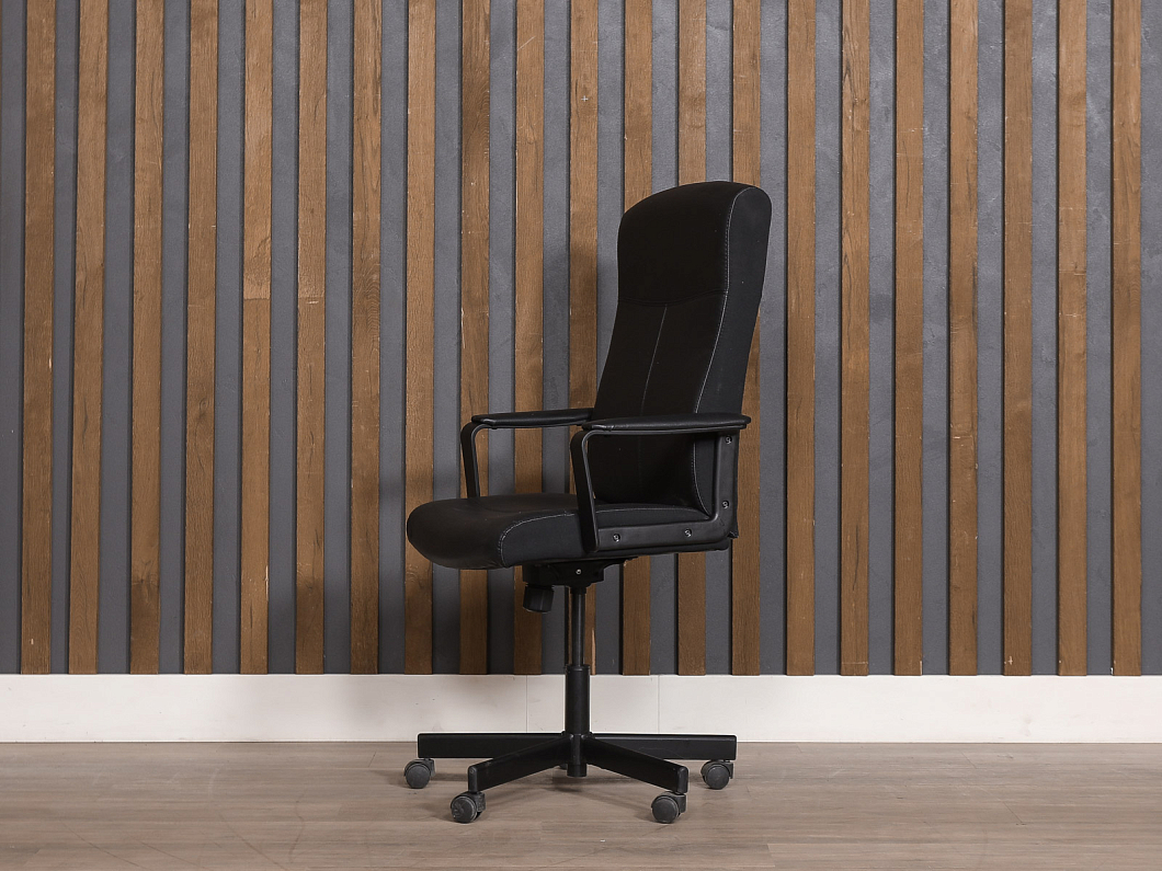 Кресло руководителя IKEA Millberget Искусственная кожа Чёрный Китай (КРЭЧ-110825)