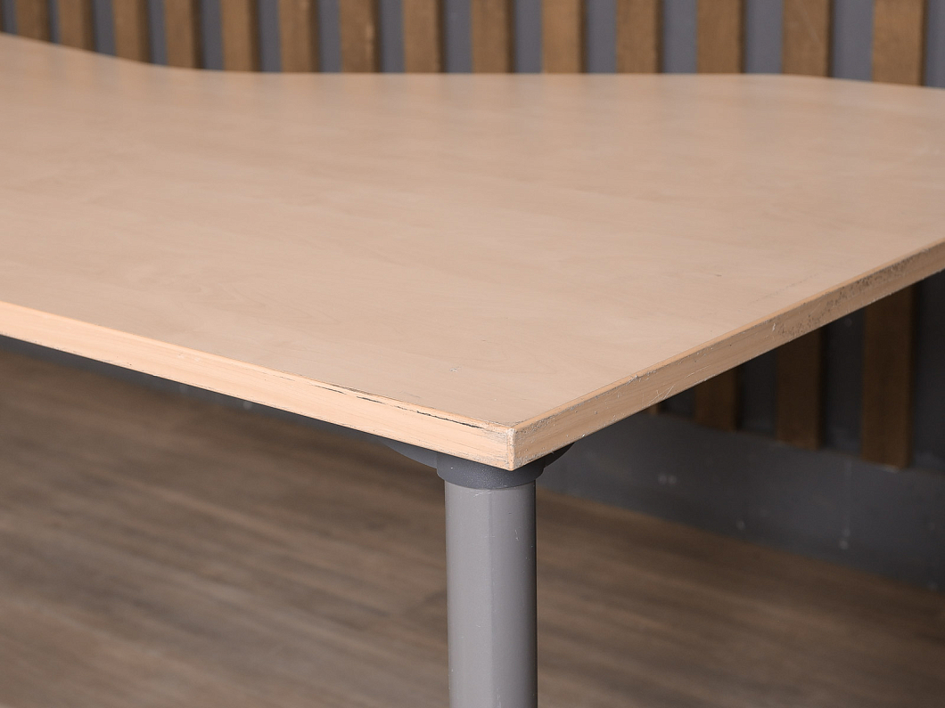 Стол руководителя Kinnarps ДСП Дуб Швеция (СТД-100223)