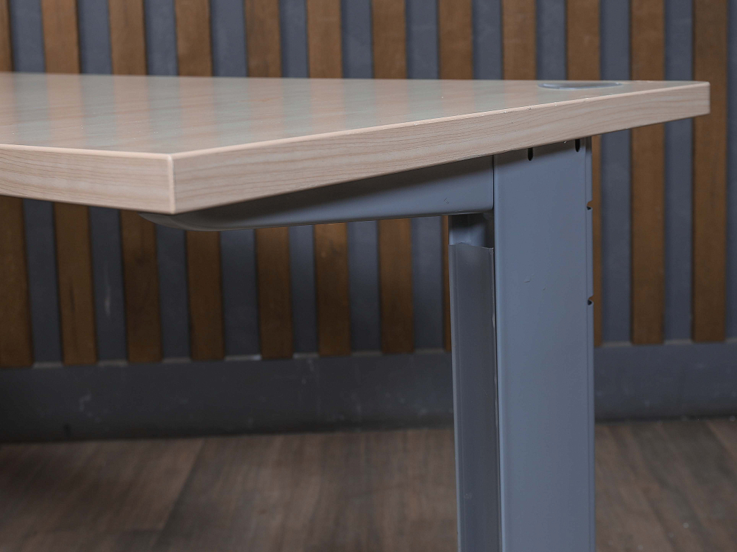 Стол угловой Steelcase ЛДСП Дуб Франция (СЭД-241124)