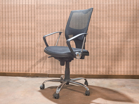 Офисное кресло Ткань Чёрный Россия