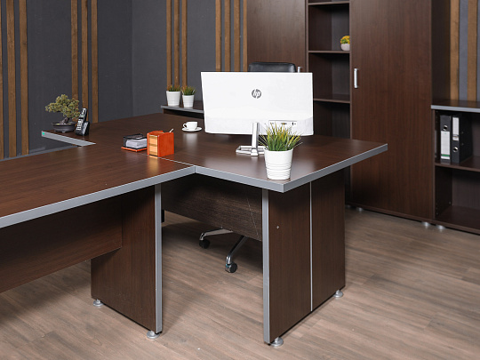 Кабинет руководителя ЛДСП Венге