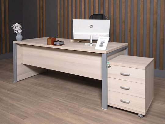 Стол руководителя ЛДСП Клен