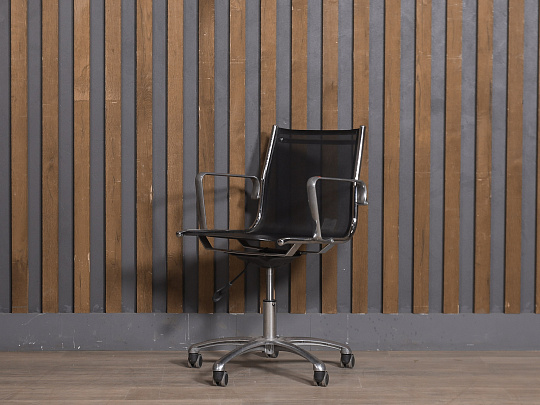 Офисное кресло Luxy Light Mesh C Сетка Чёрный Италия