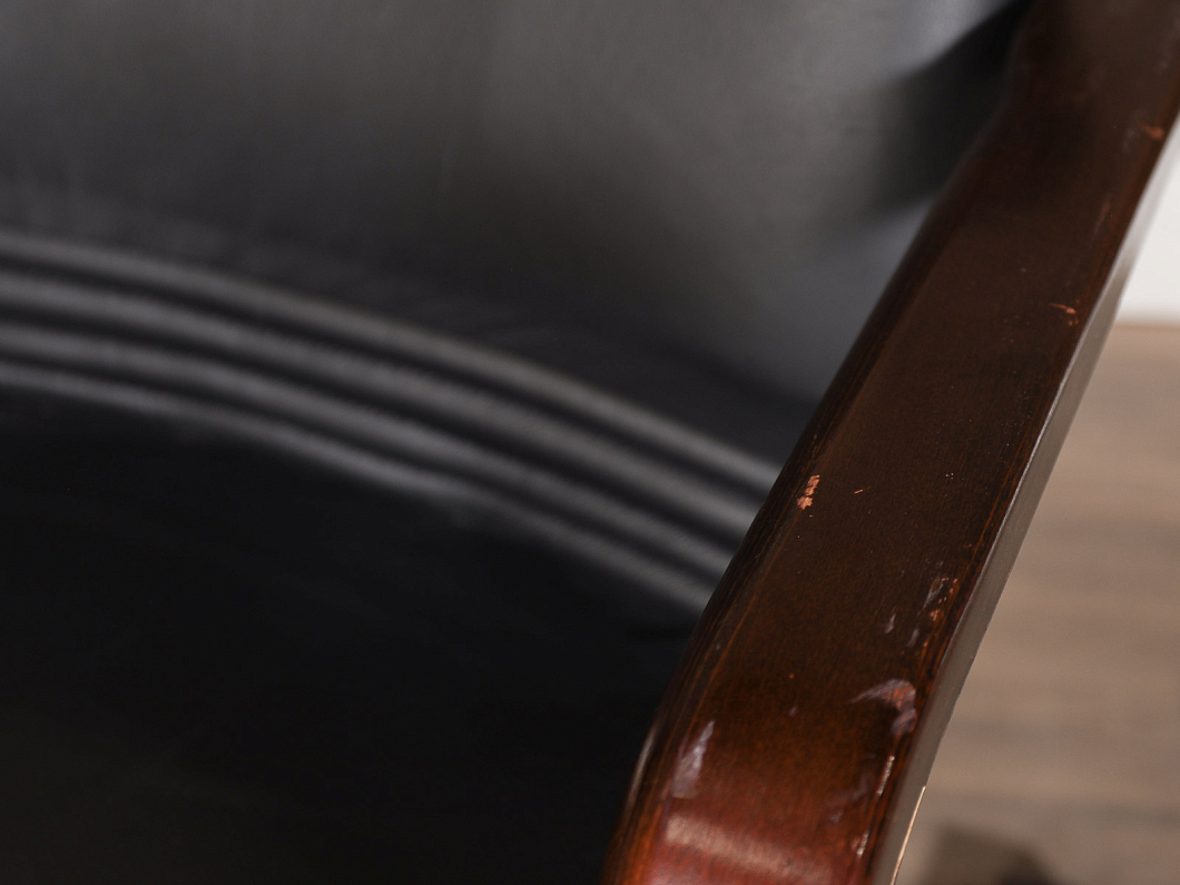 Конференц-кресло Искусственная кожа Чёрный Импорт (КФЭЧ2-090725)