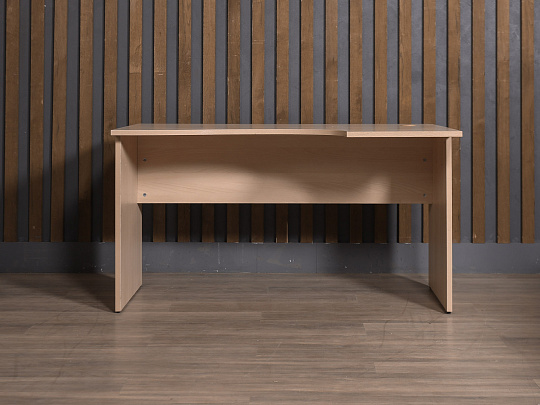 Стол эргономичный ЛДСП Дуб