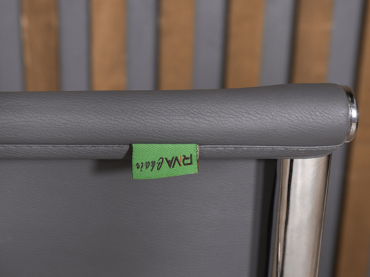 Кресло руководителя RivaChair Hugo Искусственная кожа Серый Россия