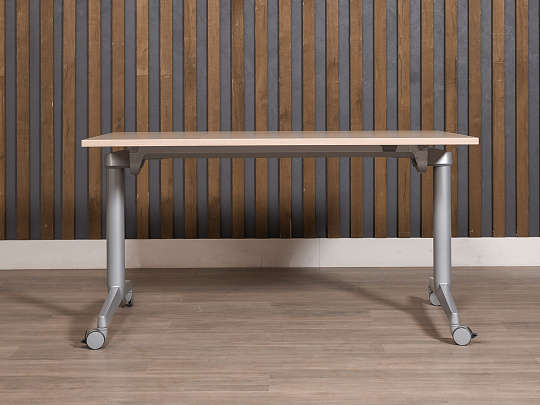 Стол прямоугольный Steelcase ЛДСП Дуб Германия