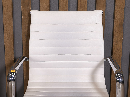 Кресло руководителя ДЭФО Искусственная кожа Белый Россия