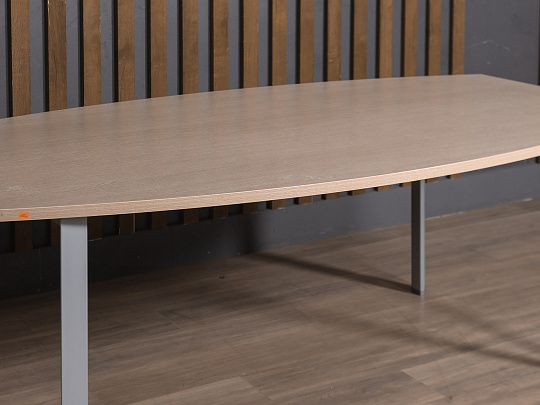 Стол для переговоров ЛДСП Белый