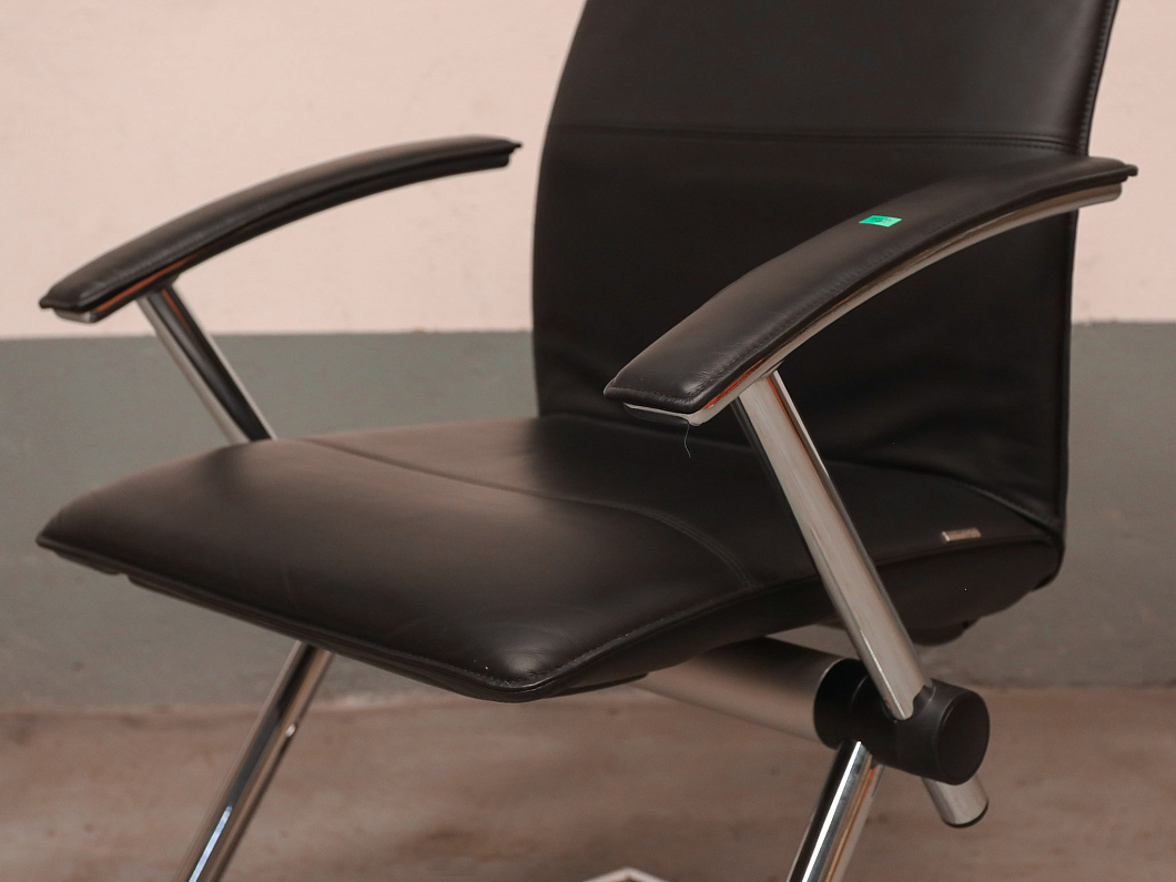 Конференц-кресло GRAMMER office Tiger Кожа Чёрный Германия (КФКЧ-190326)