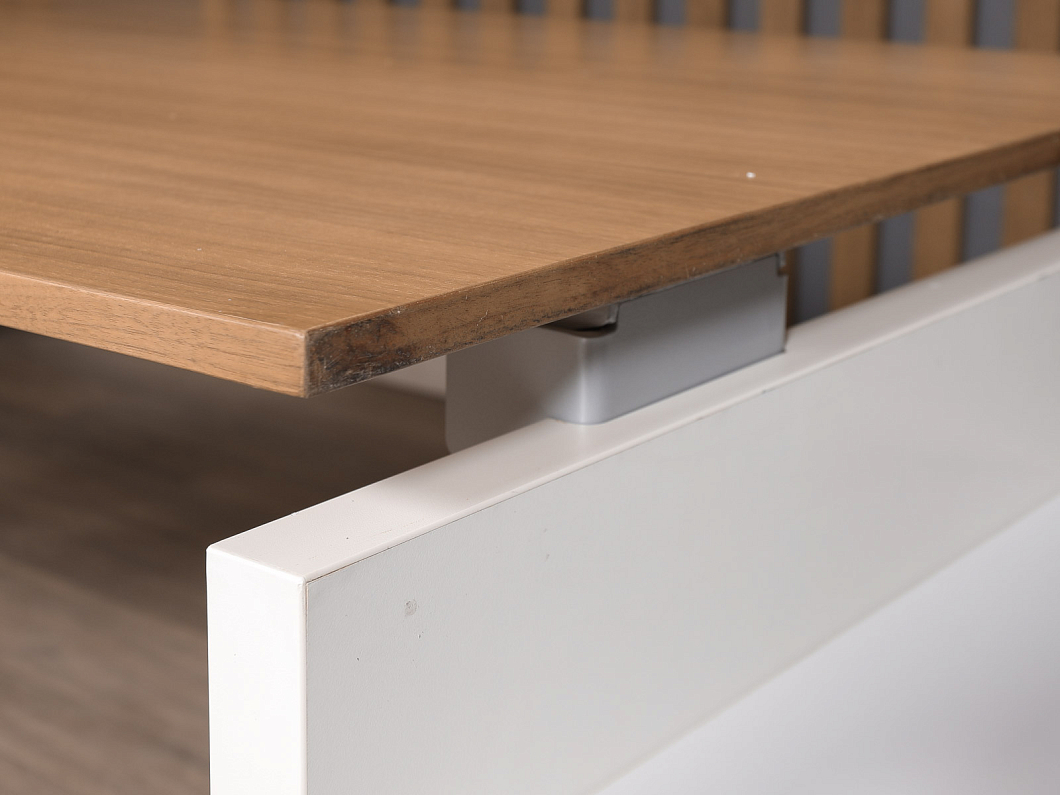 Стол руководителя Bene ЛДСП Ольха Австрия (СРОХБ-070770)