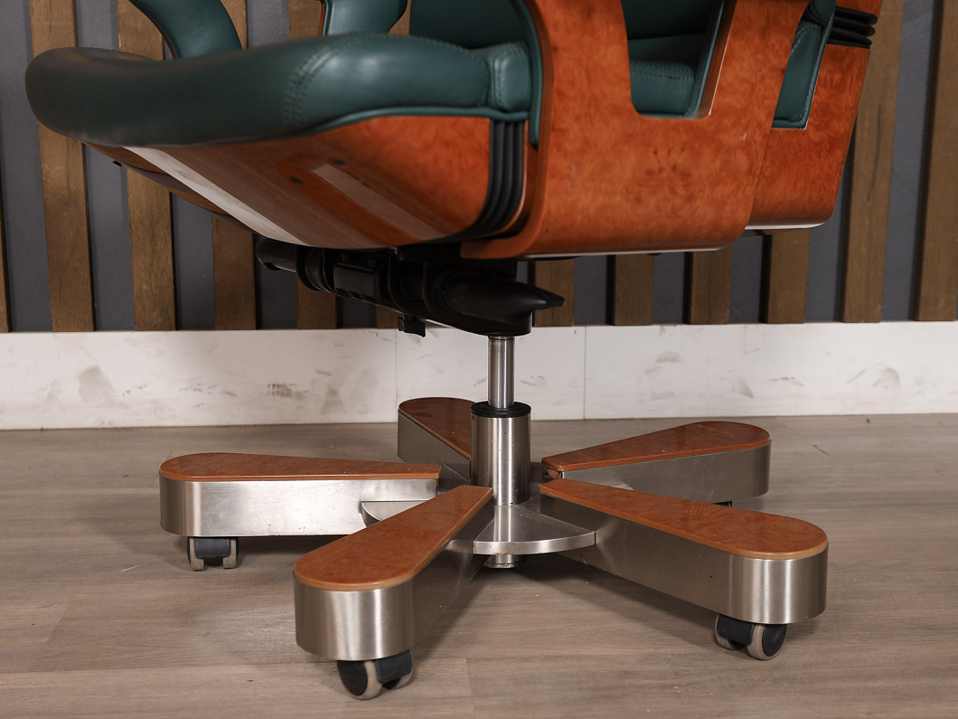 Офисное кресло R.A. Mobili HERGO B Кожа Зелёный Италия (КПЭЗЛ1-090725)