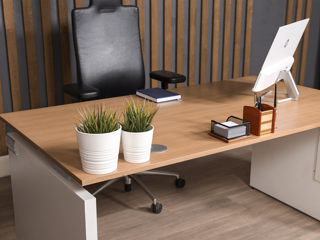 Стол руководителя Bene ЛДСП Ольха Австрия (СРОХБ-070770)