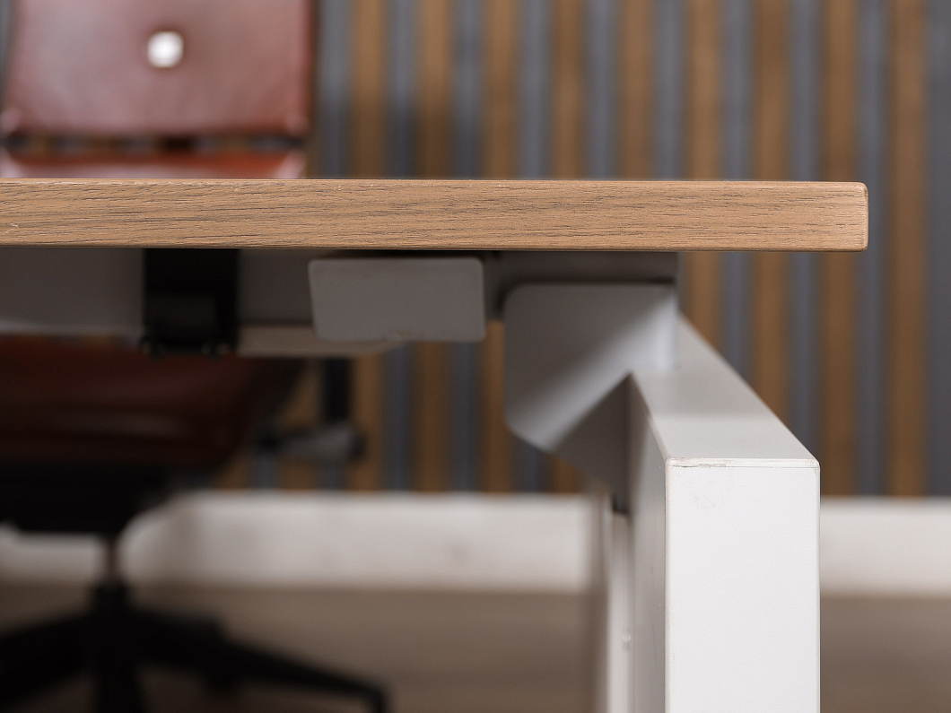 Стол руководителя Bene ЛДСП Орех Австрия (СРОР-020425)