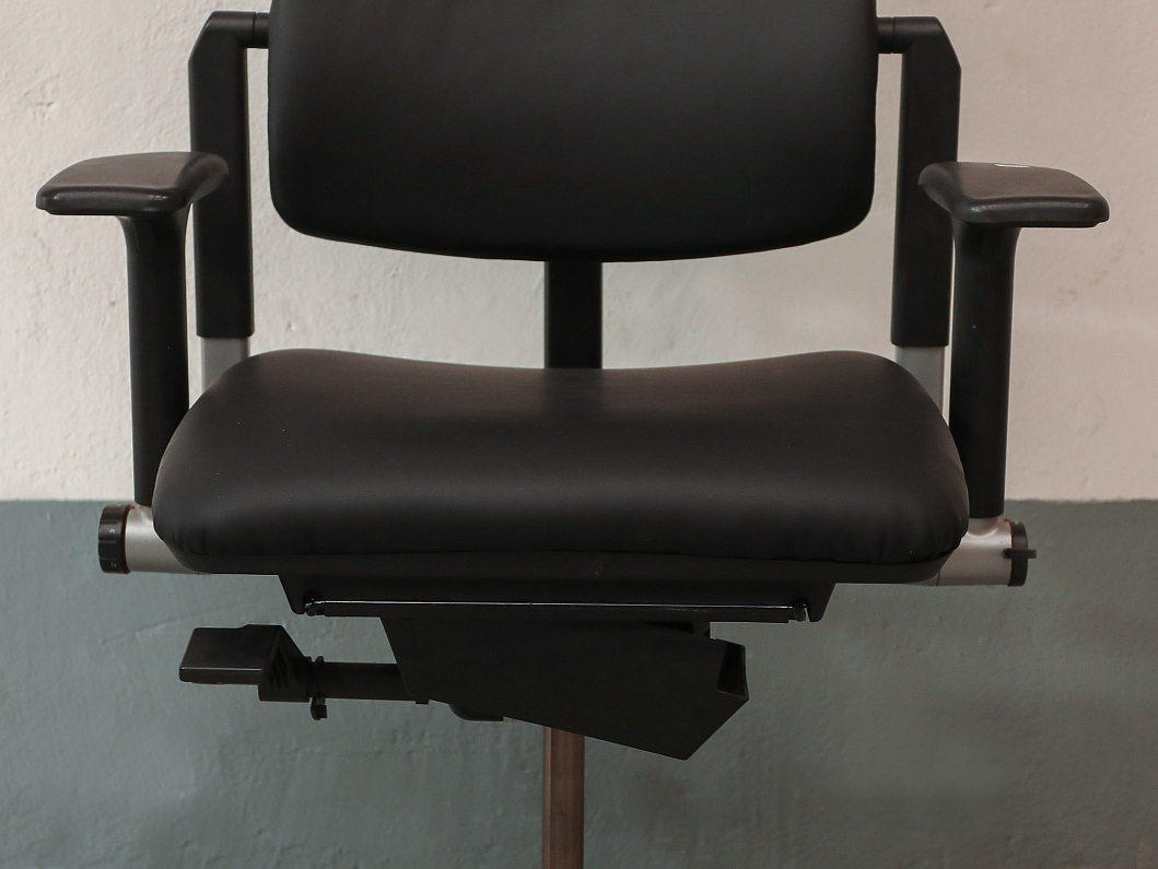 Кресло руководителя Steelcase Please 2 Ergonomic Искусственная кожа Чёрный Франция (КПЭЧ-190526)