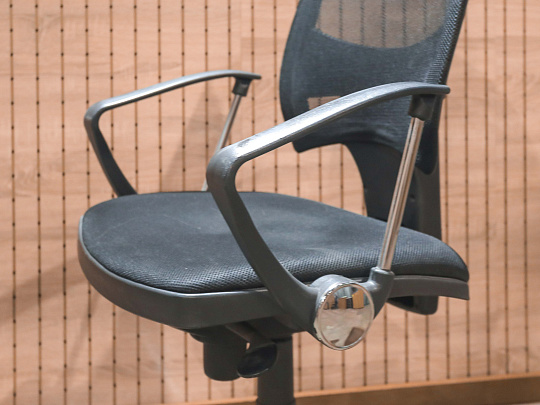 Офисное кресло Ткань Чёрный Россия