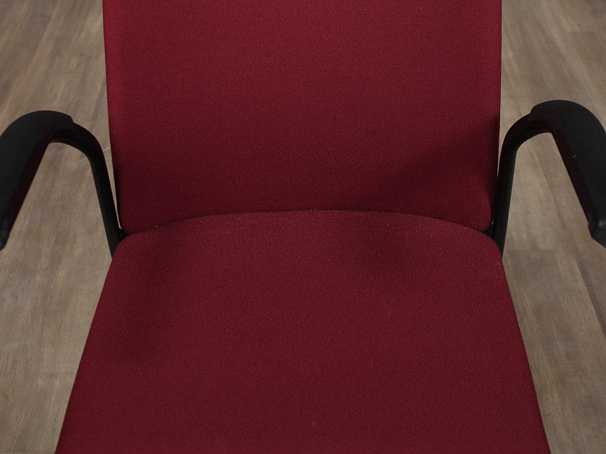Конференц кресло на ножках 32 SECONDS Steelcase Ткань; Пластик Красный США (КФКС-250923)