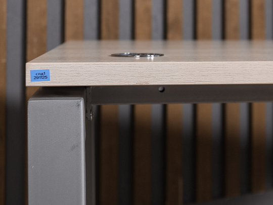 Стол прямоугольный ONIX ЛДСП Дуб Россия