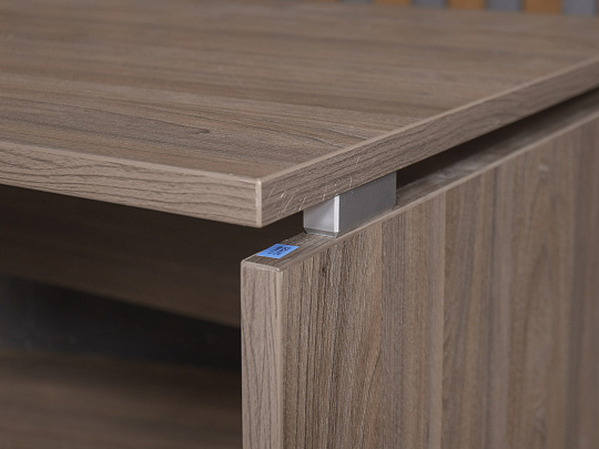 Стол эргономичный ЛДСП Ясень шимо