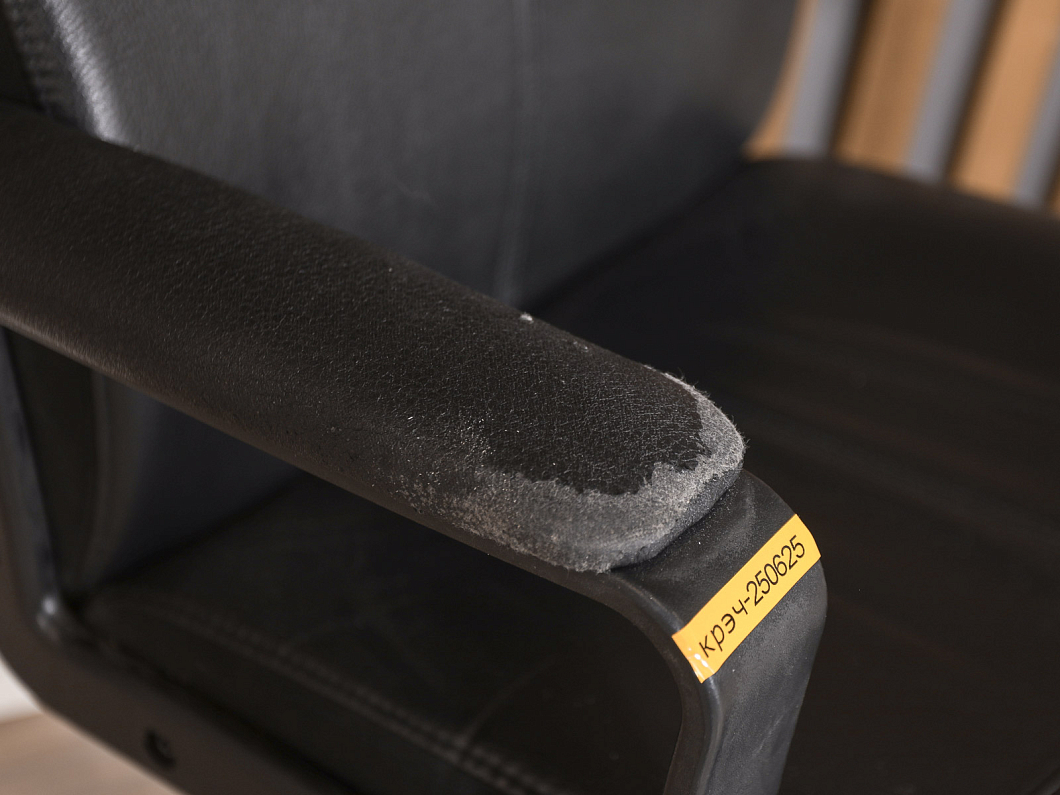 Кресло руководителя Искусственная кожа Чёрный (КРЭЧ-250625)