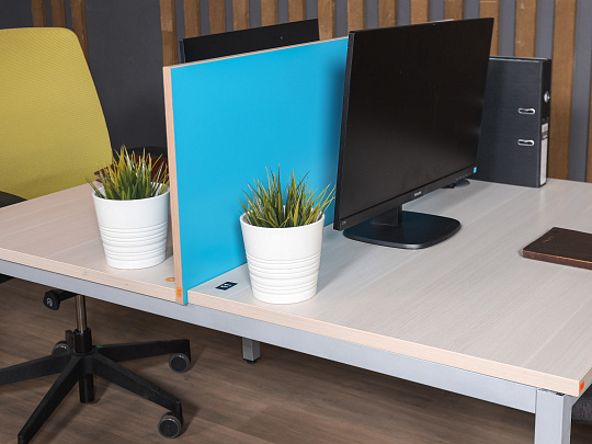 Комплект офисной мебели ЛДСП Дуб Россия