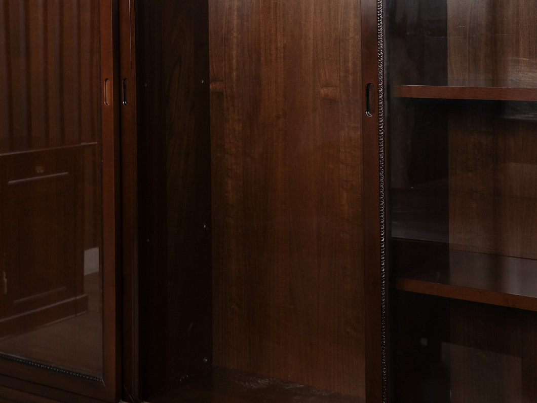 Кабинет руководителя МДФ Вишня (КРВШ1-090725)