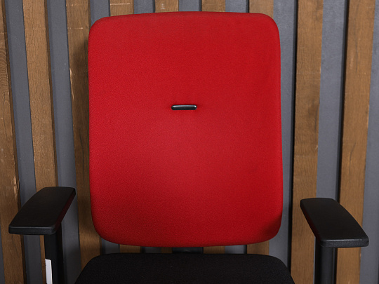 Офисное кресло Steelcase Ткань Красный Франция