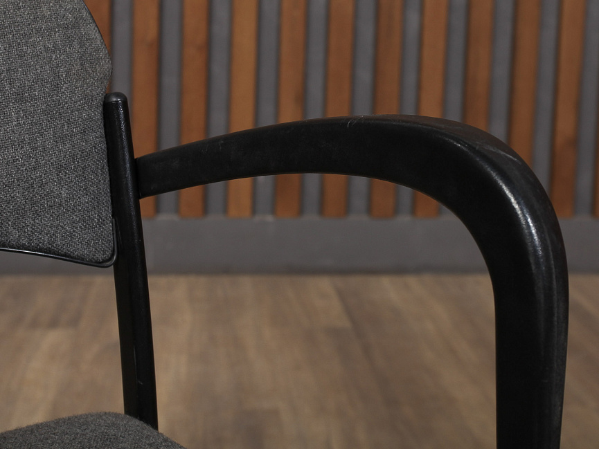 Конференц кресло на ножках Ткань; Металл Серый Россия (КФСР-281023)