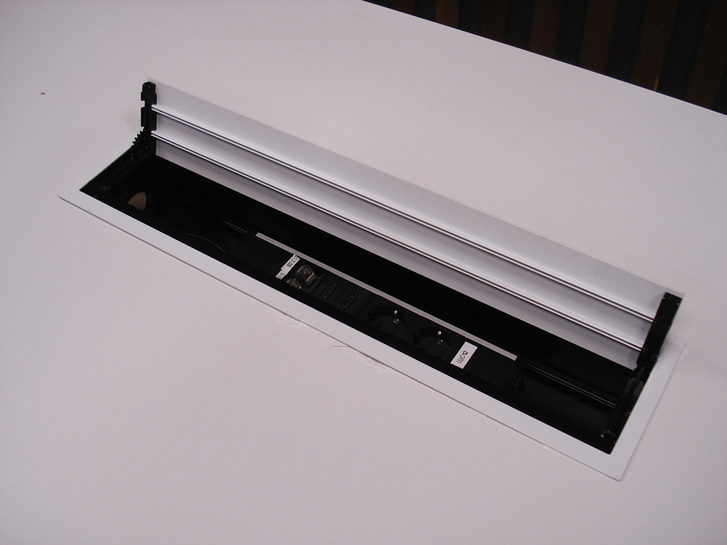 Стол для переговоров ЛДСП Белый (СППБ6-281225)