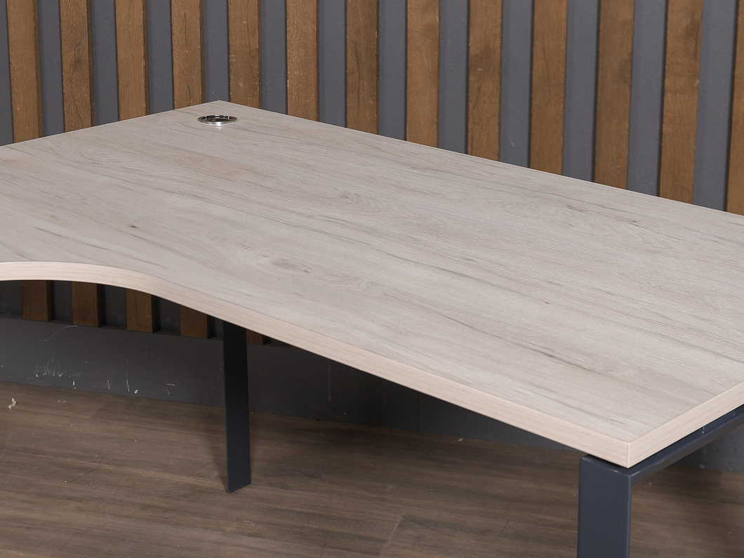 Стол эргономичный ONIX ЛДСП Дуб Россия (СПЭД4-251025)