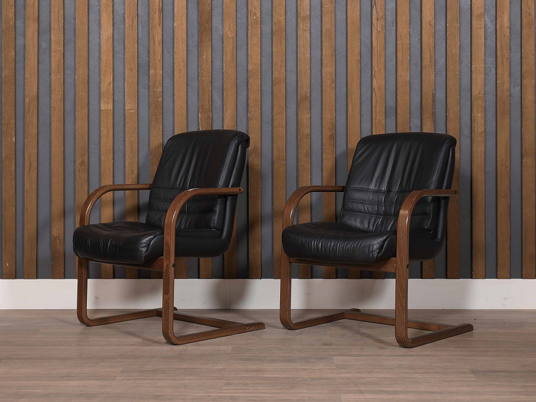 Конференц-кресло SitLand Кожа Чёрный Италия (КФЭЧ4-090725)