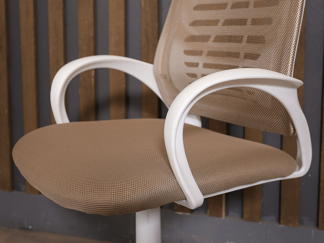 Офисное кресло OLSS Ирис Искусственная кожа Бежевый Россия (КПТБЖ-ИРИС)