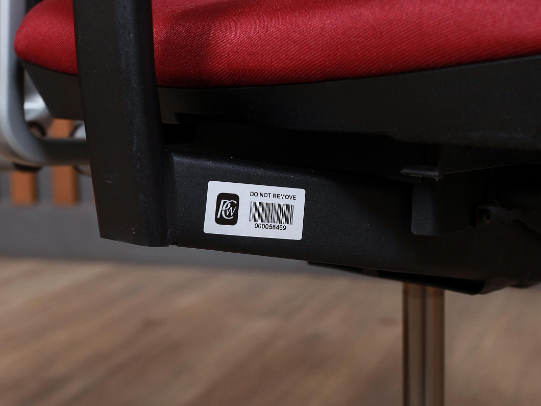 Кресло на колесах для руководителя Please 2 Ergonomic Steelcase Ткань Бордовый Франция (КПБР1-140723)