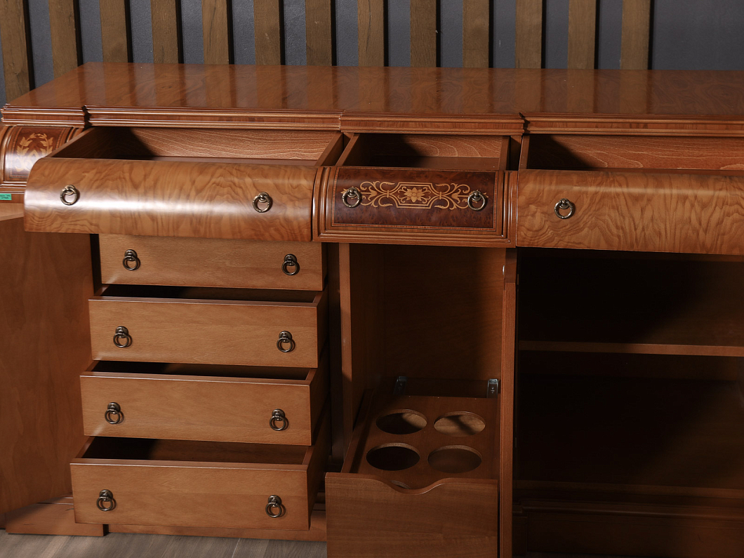 Кабинет руководителя Vicente Zaragoza Royal Массив Ольха Испания (КРОХ-271125)