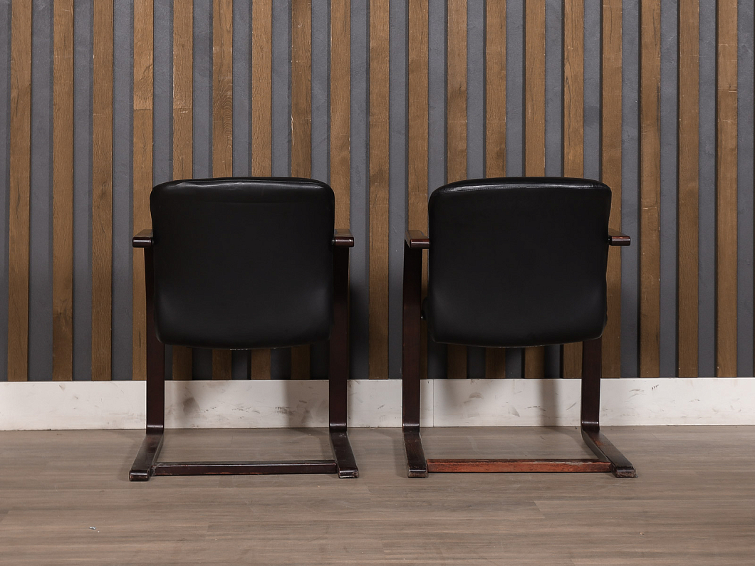 Конференц-кресло Искусственная кожа Чёрный Импорт (КФЭЧ2-090725)