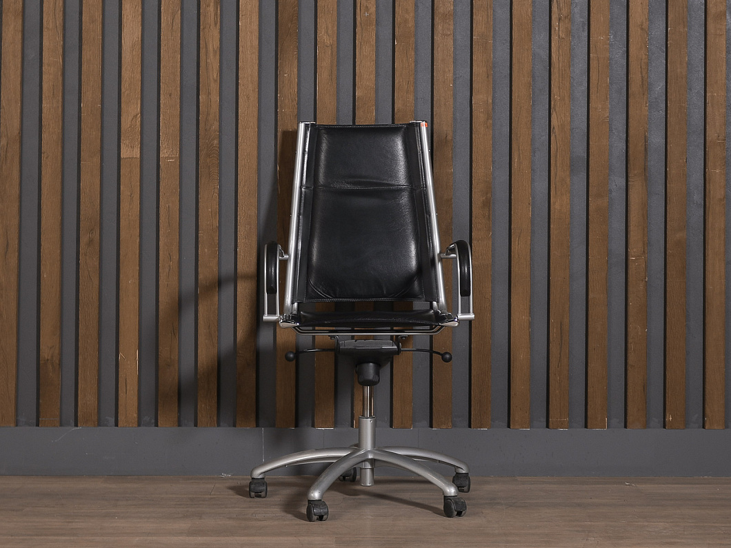 Кресло руководителя SitLand Hera Кожа Чёрный Италия (КРКЧ-280925)