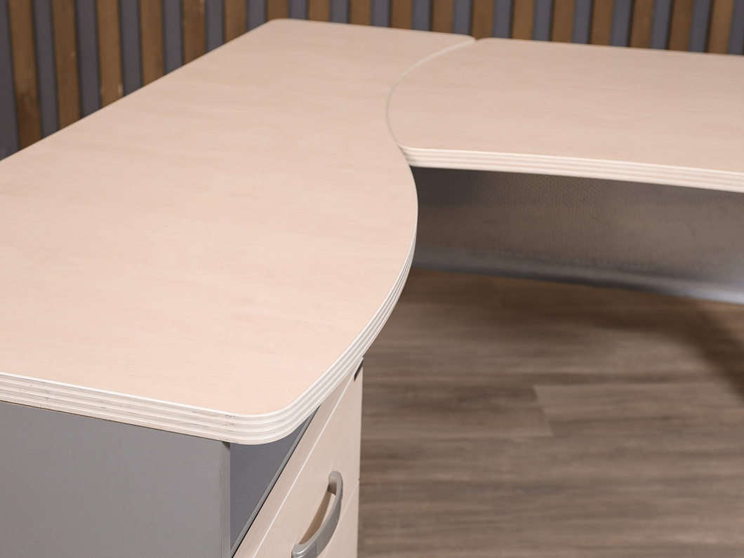 Стол с тумбой Berlin ЛДСП Дуб Россия (СПДМБ1-271225)