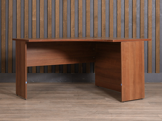 Стол угловой ЛДСП Вишня