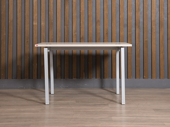 Стол прямоугольный ЛДСП Дуб