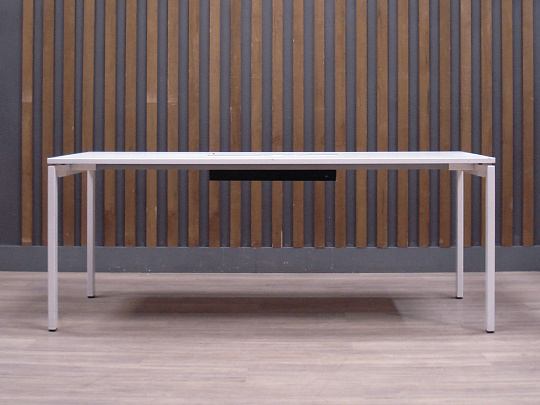 Стол для переговоров ЛДСП Белый