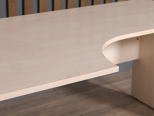 Стол эргономичный ЛДСП Бук