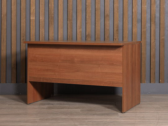 Стол прямоугольный ЛДСП Орех