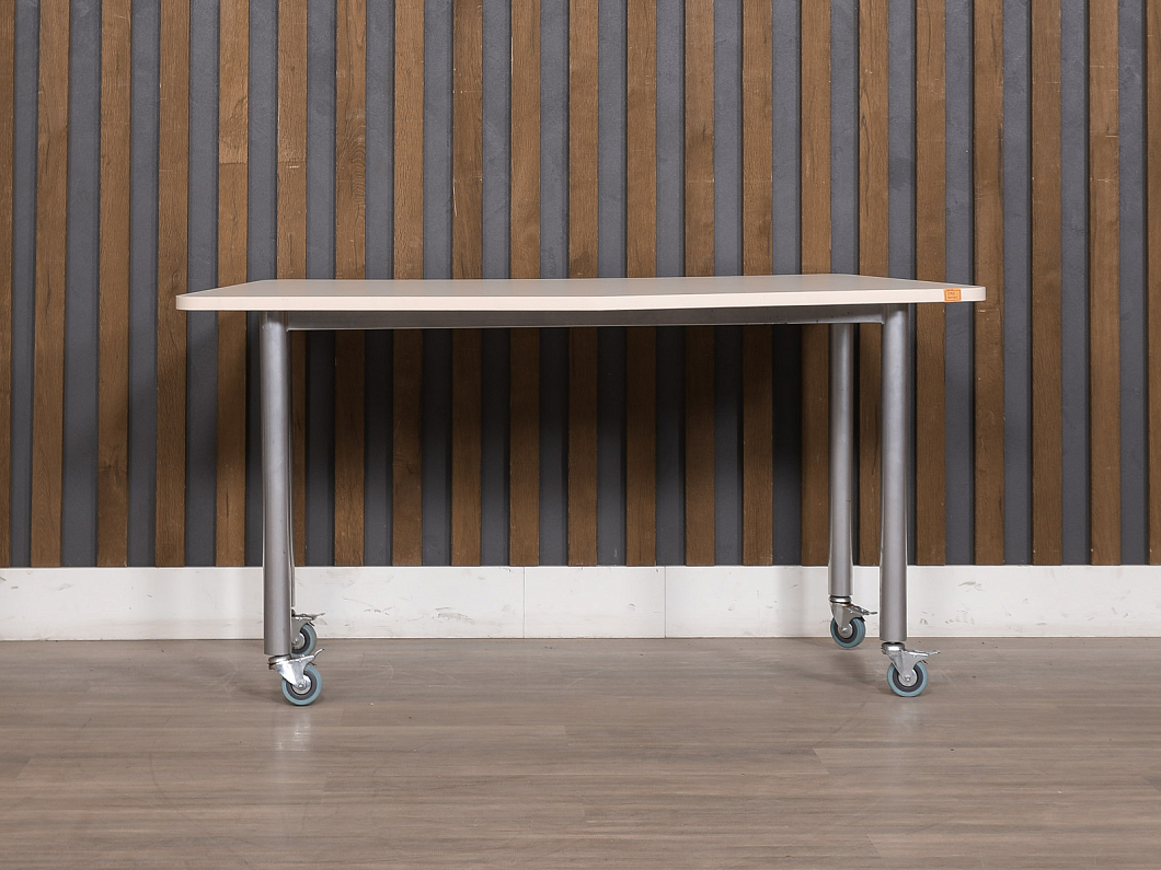 Стол на колесах мобильный ЛДСП Дуб Импорт (СЭД-120525)