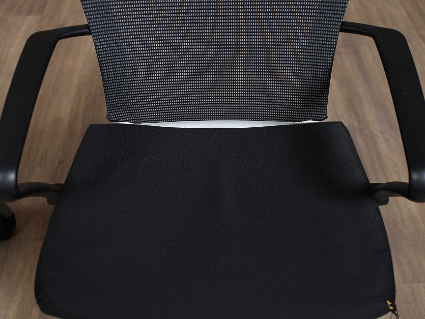 Конференц кресло на колесах Comforto 99 Haworth Ткань; Металл Синий; Чёрный США (КФСН-040823)