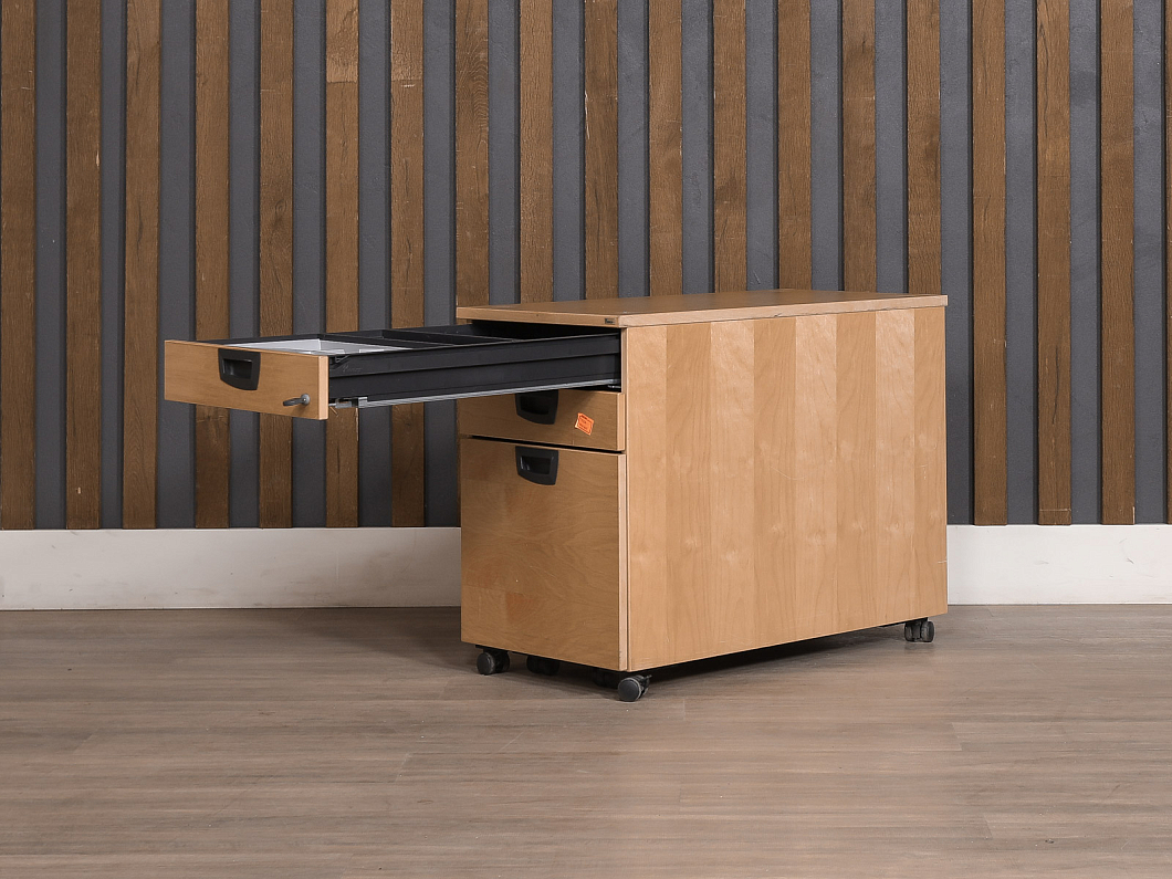 Тумба подкатная Kinnarps ЛДСП Бук Швеция (ТВБК-090425)