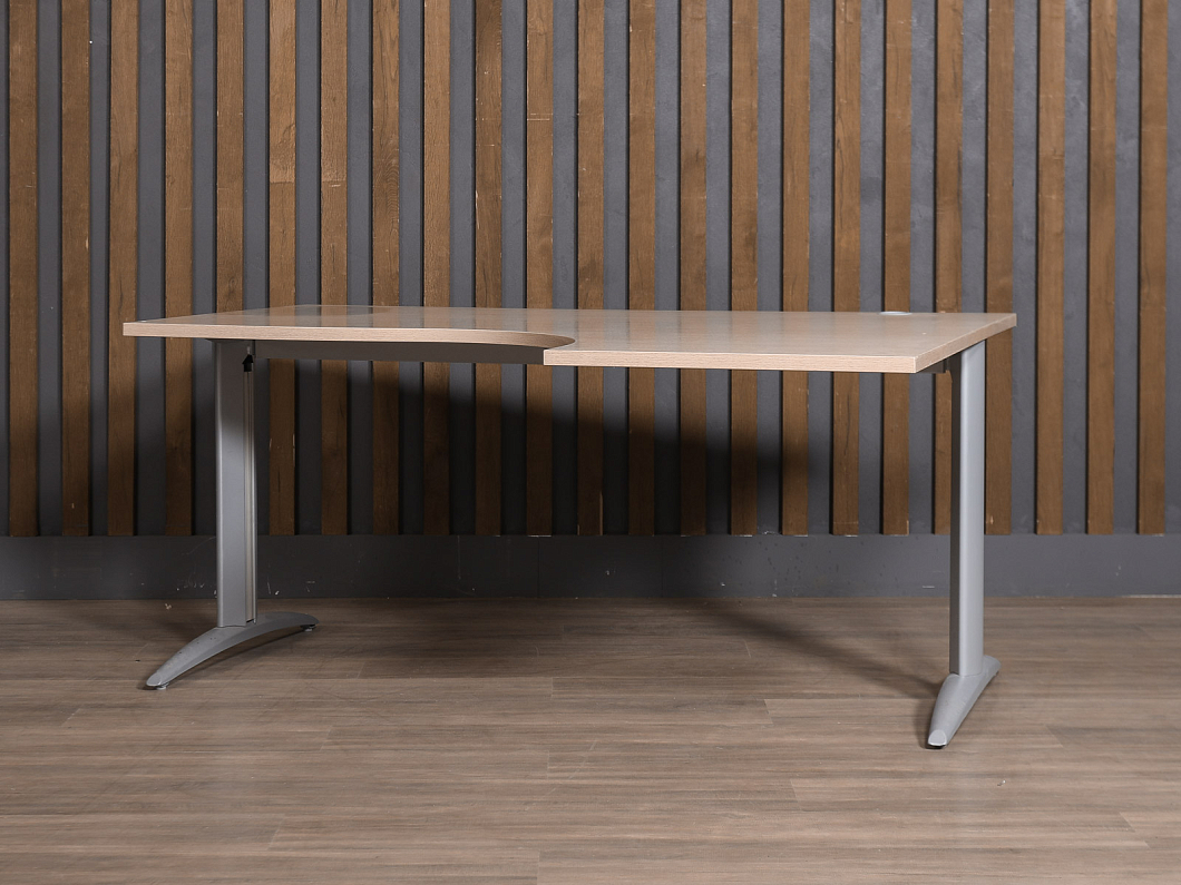 Стол угловой ЛДСП Клен (СПЭКЛ-261025) Стол угловой ЛДСП Клен (СПЭКЛ-261025)