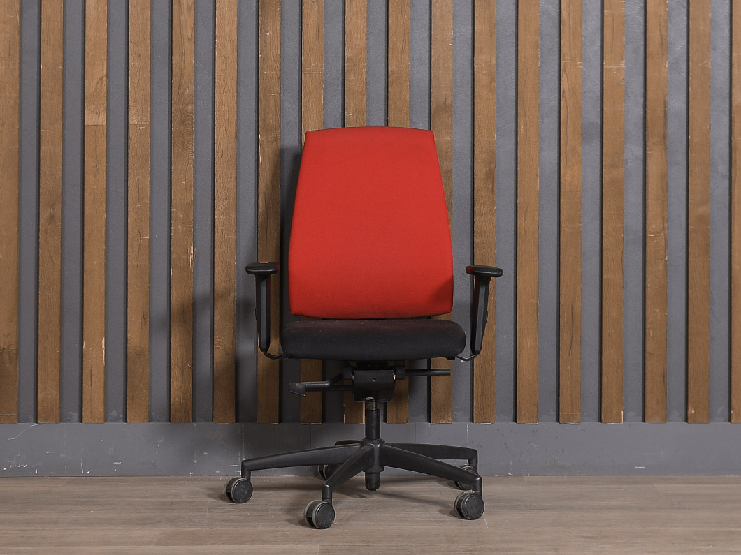 Офисное кресло Interstuhl Ткань Красный Германия (КПТКР1-251025)