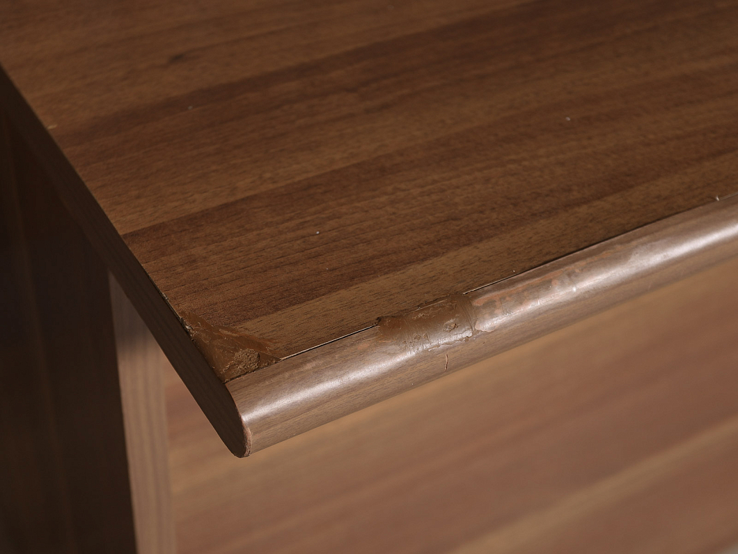 Стол руководителя ЛДСП Орех (СРОР-250925)