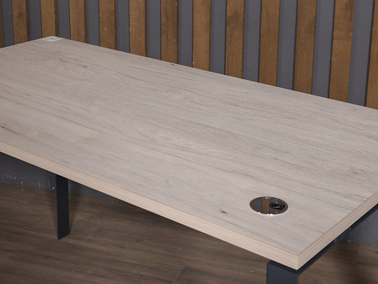 Стол прямоугольный ONIX ЛДСП Дуб Россия