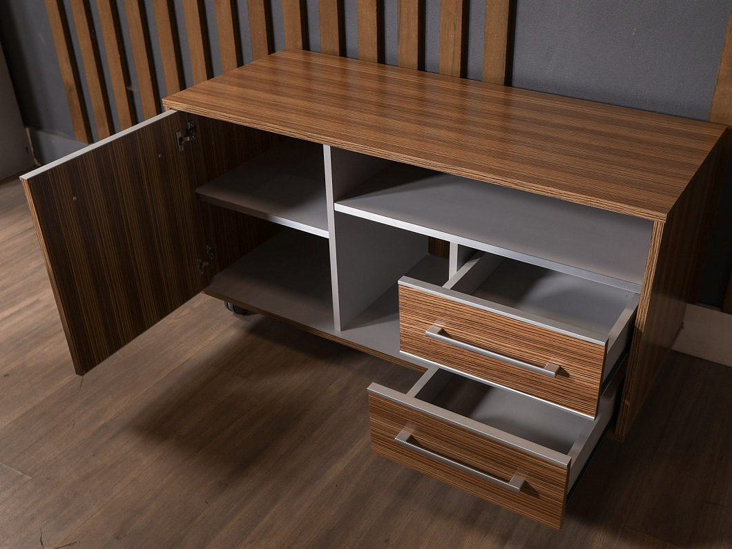 Кабинет руководителя ЛДСП Орех (КРЗБОР-100925)